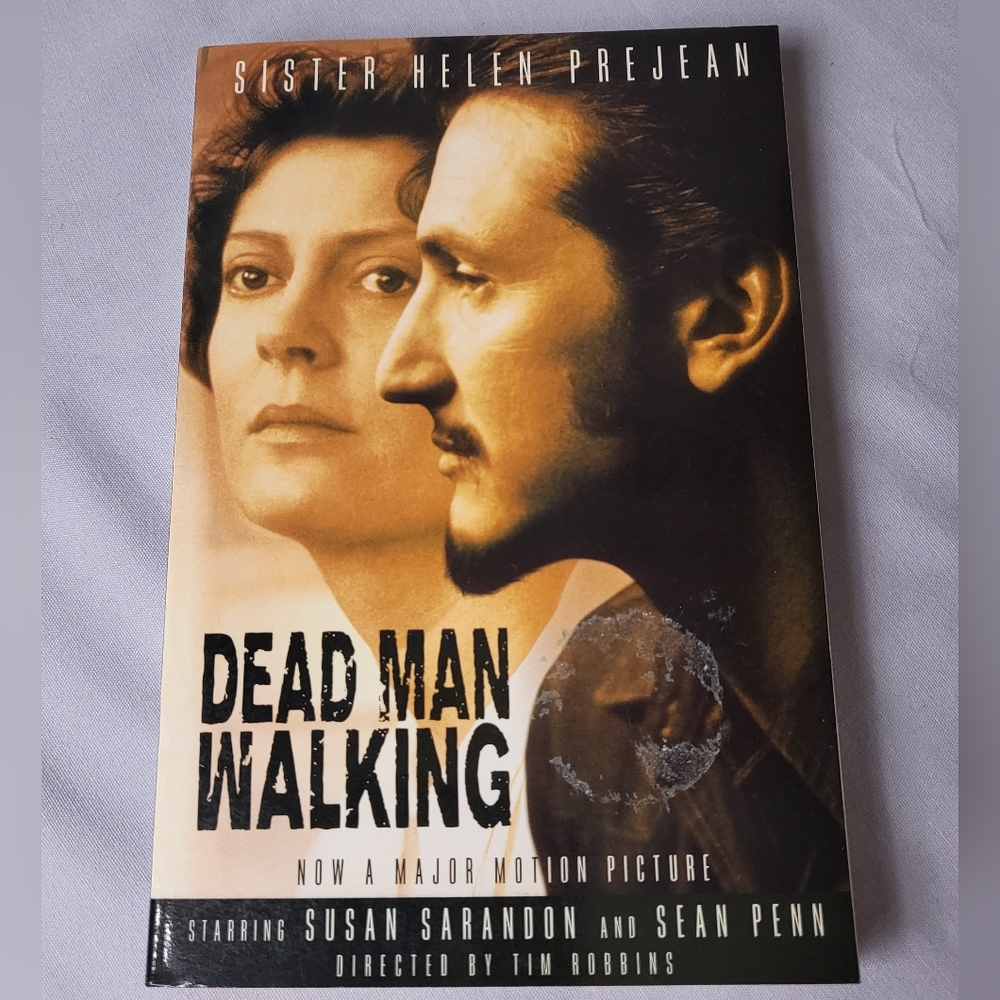 Dead Man Walkinh by Sister Helen Prejean paperback novel book nonfiction EUC